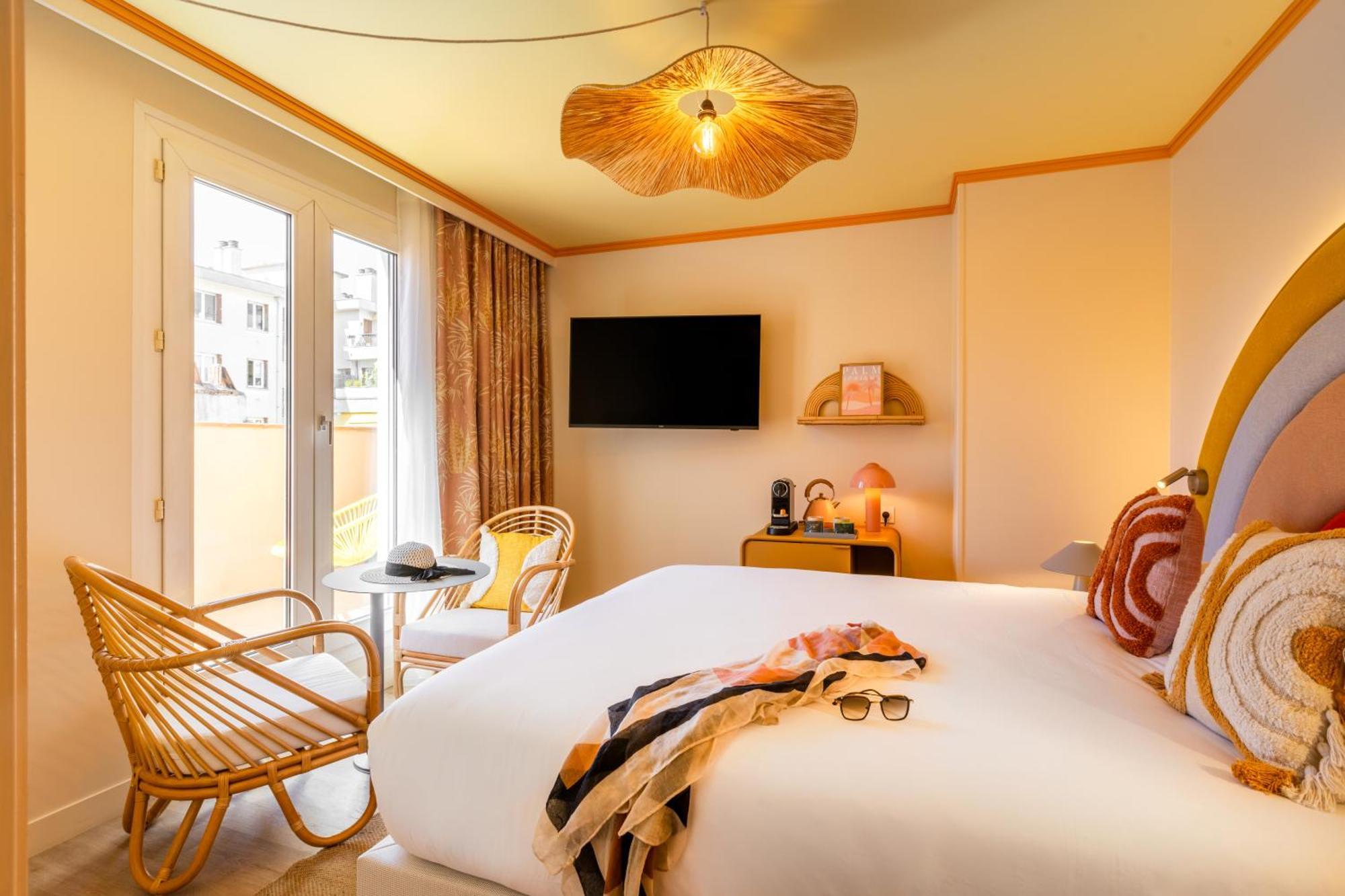 Nice Pam Hotel Fully Renovated Ngoại thất bức ảnh